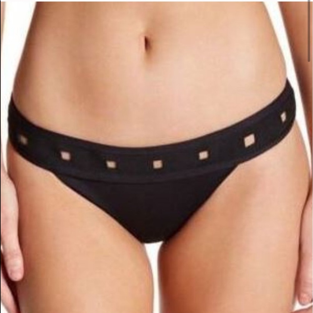 Elizabeth & Jane Reversible Laser Cut Caged Bottom - Picture 5 of 15
